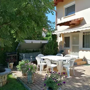 Rose Vip Apartman Dom wakacyjny Hajdúszoboszló